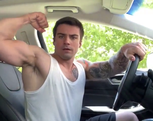 Jordan jerking off in his car - JordanxBrandt