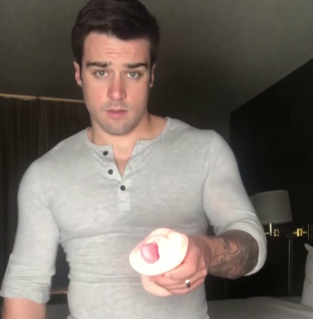 Jordan being verbal and fucking his sex toy - JordanxBrandt
