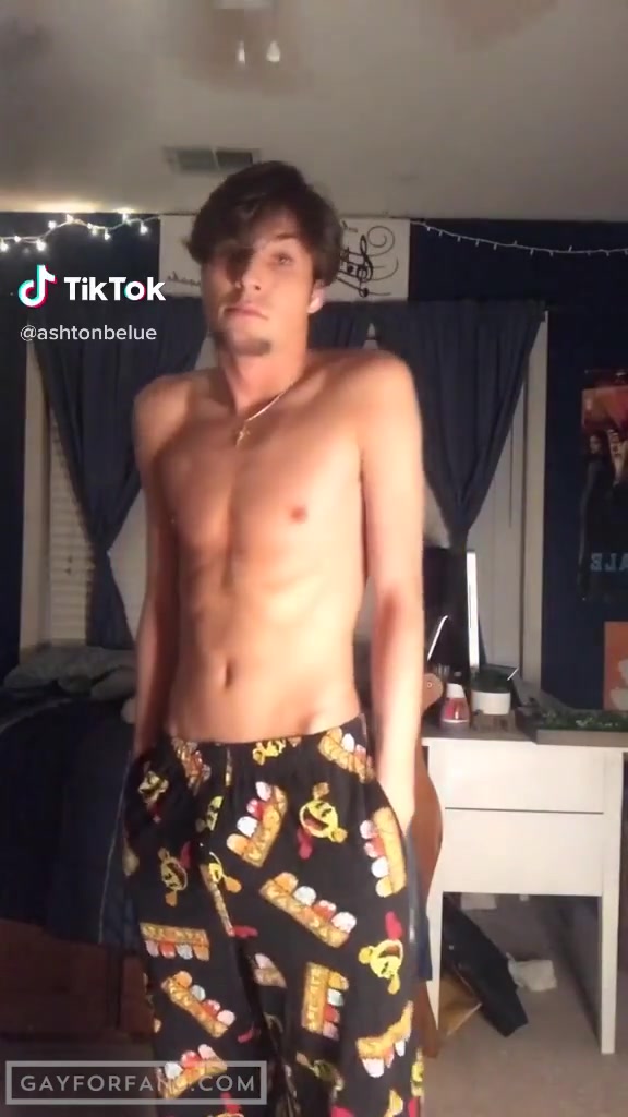 Boys of TikTok - Bulge #33 - ashtonbelue