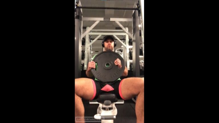 Working out at gym while being super horny - PaddyCakesUSA