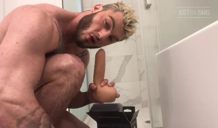 Playing with my new butt plug and dildo - William Seed