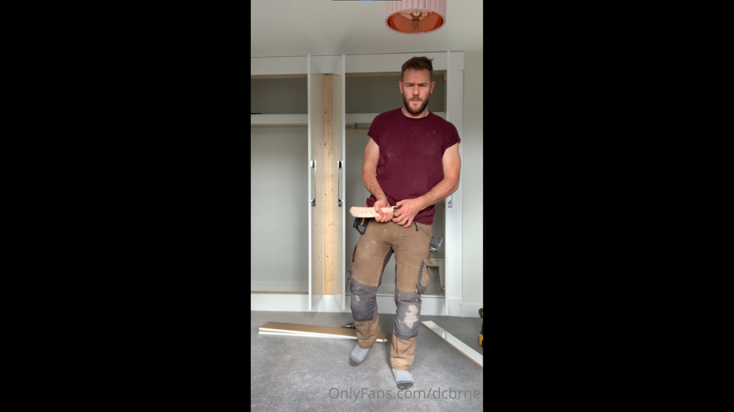 Stripping and jerking off till I cum - dcbrne