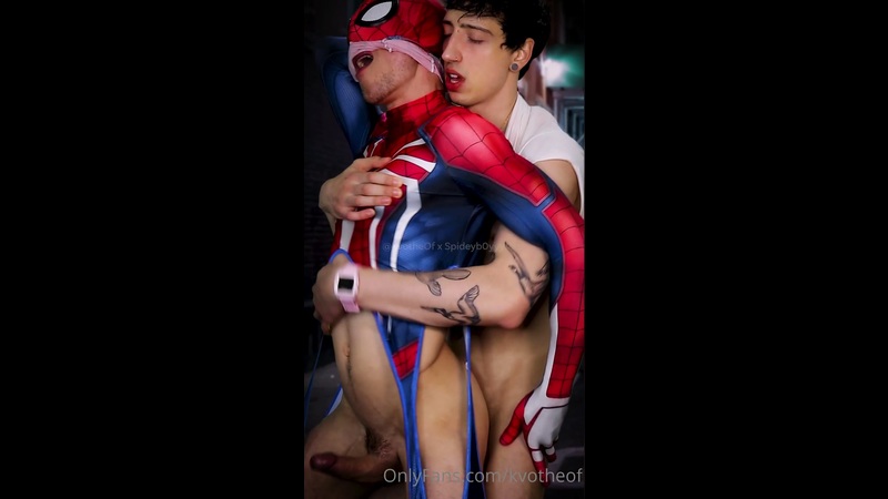 Maurizio Onano (kvotheof) fucks Spidey Boy (spideyb0y)