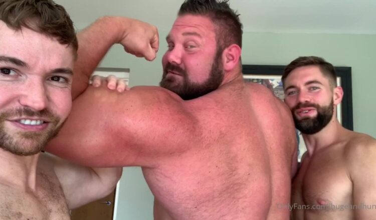 Griffin Barrows and Gabriel Cross worship Jack Stacked (hugeandhung) and cum over his muscles