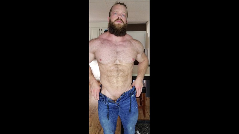 Showing off my huge muscles and jerking my dick - Bradley Austin (beardedmuscle69)