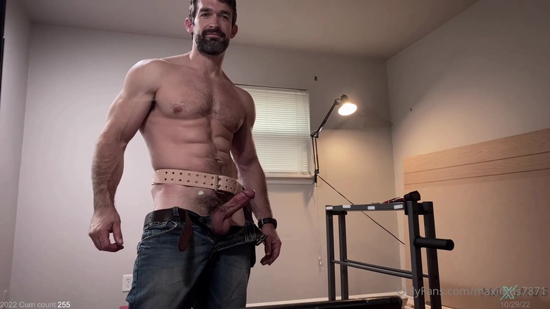 Edging my cock and shooting a load handsfree - Maximus7871