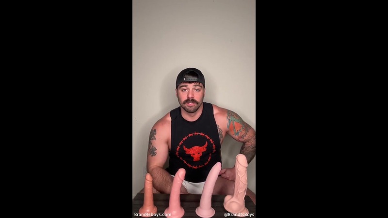 Practicing my dick sucking skills then jerking off and tasting my load - JordanxBrandt