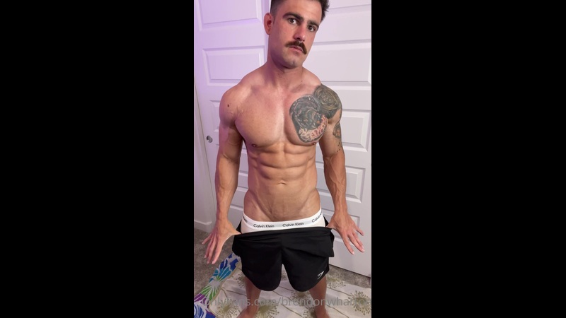 Oiling up my body and jerking off in my underwear - Brendon Wharton (brendonwharton)