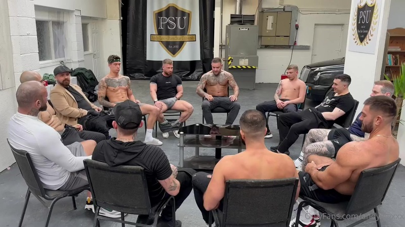 Andy Lee's (AndyLeeXXX) 12 man circle jerk