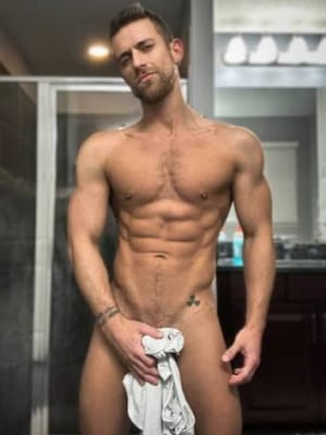 Photo of Kaden Hylls (LetsEatCakeXx)