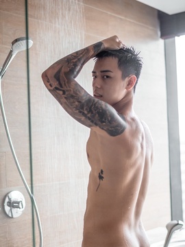 Titus Low