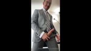 JustTheGays thumbnail for Jerking off while wearing my suit Suited Daily suiteddaily - amateur gay porn from OnlyFans, MyVidster, GayForFans and more! - 