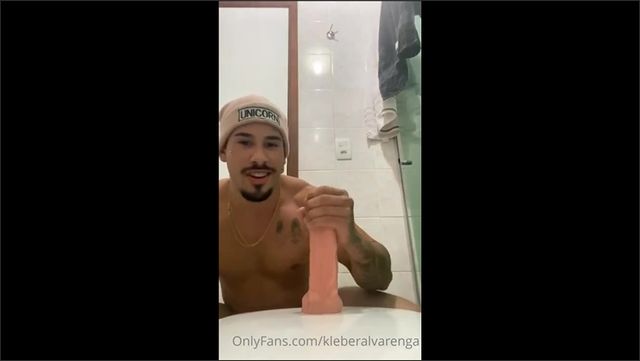 JustTheGays thumbnail for Kleber Alvarenga cums while bouncing on big dildo - amateur gay porn from OnlyFans, MyVidster, GayForFans and more! - 