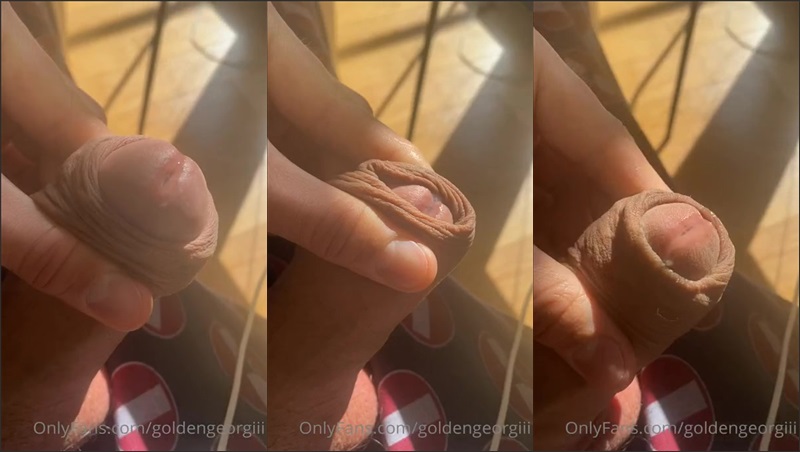 JustTheGays thumbnail for Golden Georgiii (Golden Georgiii) gives you a close up of his uncut cock - amateur gay porn from OnlyFans, MyVidster, GayForFans and more! - Solo