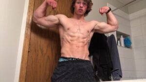 JustTheGays thumbnail for Post workout flex and talking dirty Chad Butters bigchaddyb - amateur gay porn from OnlyFans, MyVidster, GayForFans and more! - Shorts, video