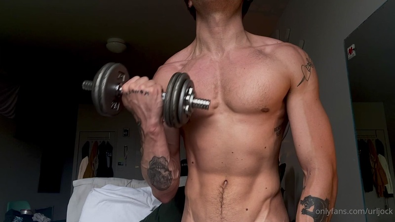 JustTheGays thumbnail for Doing a quick workout and showing off my muscles – Urljock - amateur gay porn from OnlyFans, MyVidster, GayForFans and more! -