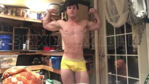 JustTheGays thumbnail for Flexing in my underwear after gym Derek Martin Deek Aesthetic - amateur gay porn from OnlyFans, MyVidster, GayForFans and more! - video