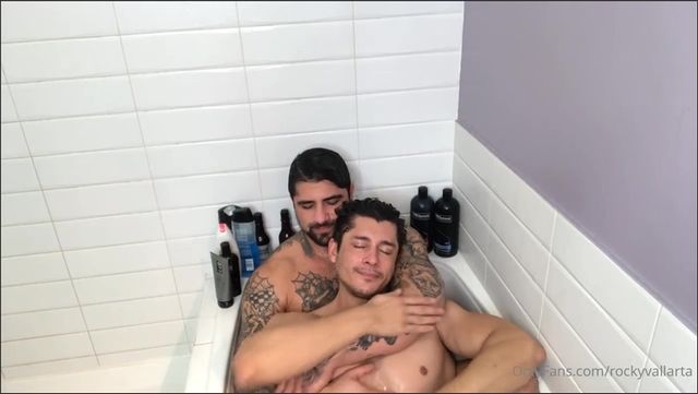 JustTheGays thumbnail for Rocky Vallarta (rockyvallarta) and Ryan Bones – blowjobs in the bathtub - amateur gay porn from OnlyFans, MyVidster, GayForFans and more! -