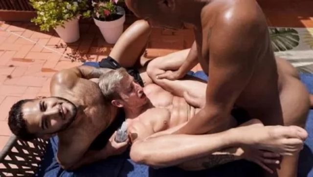 JustTheGays thumbnail for Hugo Exxtreme and Mika Ayden BTS – fucking with Mario Galeno and Andrea Novak - amateur gay porn from OnlyFans, MyVidster, GayForFans and more! - 