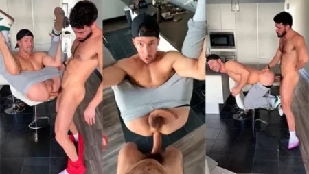 Eddie Patrick (eddiepatrickxxx) Porn - Felipe Eduardo fucks Eddie Patrick with Felipe Eduardo OnlyGays