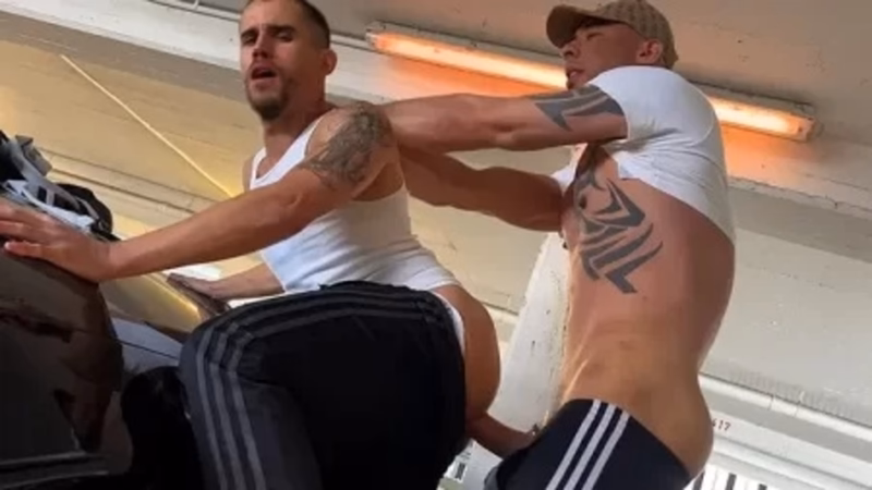 Tian Tao Porn - Tian Tao fucks Deepthroat raw in the parking lot OnlyGays