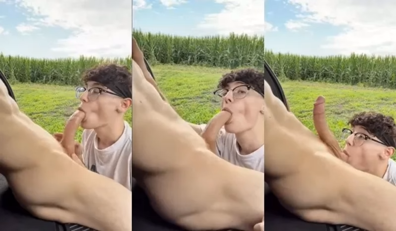 Twinkriley Porn - TwinkRiley – getting sucked in the tailgate of the car OnlyGays