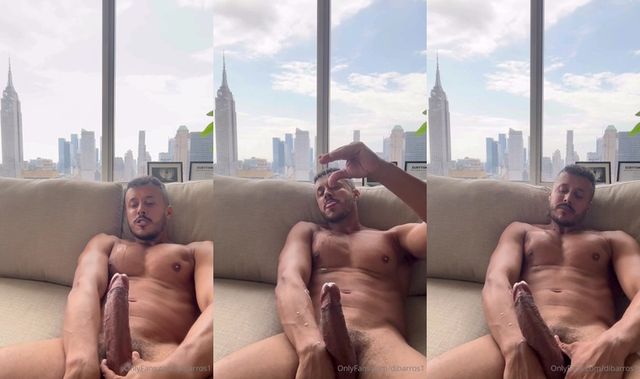 JustTheGays thumbnail for Diego Barros (dibarros1) – jerking off with a view of the Empire State Building - amateur gay porn from OnlyFans, MyVidster, GayForFans and more! - Jerk Off, Latin, Muscle, Solo