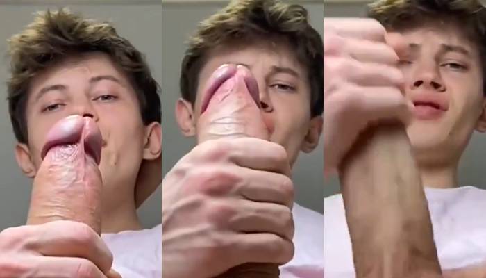 JustTheGays thumbnail for Twink jerks his cock above you - amateur gay porn from OnlyFans, MyVidster, GayForFans and more! - 