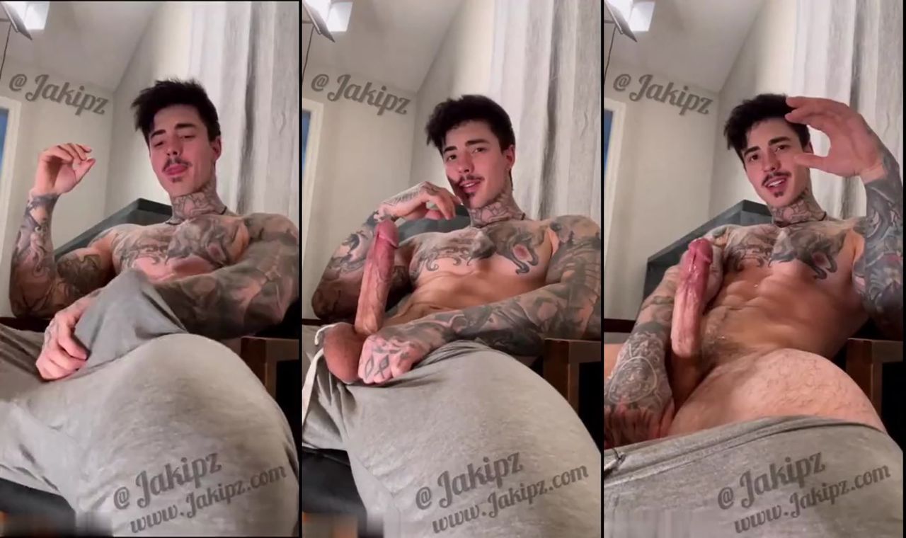 Jerking off my throbbing cock in sweatpants – Jake Andrich (Jakipz)