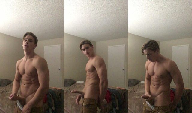 JustTheGays thumbnail for Late night jerk off – ripped hunk Reno Gold - Jerk Off, Muscle, Shorts, Solo