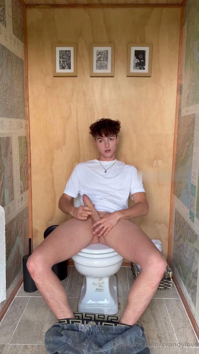 JustTheGays thumbnail for Sven jerks off on the toilet at the farm – svandylove - Jerk Off, Outdoor, Shorts, Solo, Young & Twink