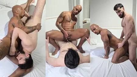 JustTheGays thumbnail for Marcos Crescencio and Ramiro Oli fuck – Macho at the gym, submissive in front of a cock - Anal, Bareback, Latin