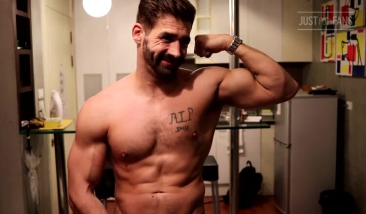 OnlyGays thumbnail for Flexing while showing off my muscles and big cock Brett King - amateur gay porn from OnlyFans, MyVidster, GayForFans and more! - 