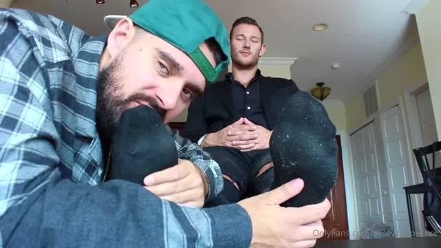 OnlyGays thumbnail for Casey Cooper worships Prince Maximus - amateur gay porn from OnlyFans, MyVidster, GayForFans and more! - 