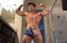 OnlyGays thumbnail for Derek Martin – Bathroom Flex and Jerk - amateur gay porn from OnlyFans, MyVidster, GayForFans and more! - 