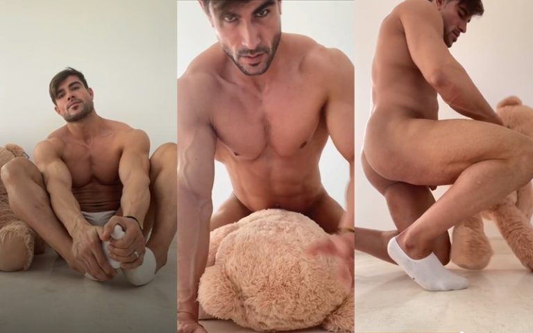 OnlyGays thumbnail for Mario Hervas (mariohervasvip) plays with a teddy bear - amateur gay porn from OnlyFans, MyVidster, GayForFans and more! - 