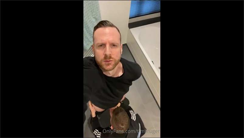 OnlyGays thumbnail for Tim Kruger – Cum for dinner - amateur gay porn from OnlyFans, MyVidster, GayForFans and more! - 