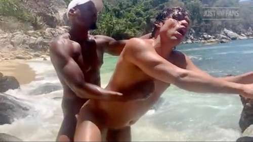 OnlyGays thumbnail for Rhyheim Shabazz fucks Alejandro Castillo on the beach - amateur gay porn from OnlyFans, MyVidster, GayForFans and more! - 