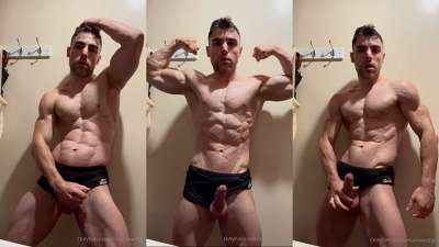 OnlyGays thumbnail for Mario Vertigo (Alex Schaikovsky) flexes and jerks off - amateur gay porn from OnlyFans, MyVidster, GayForFans and more! - 