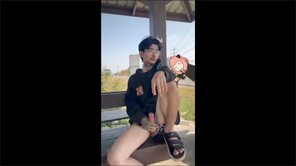 OnlyGays thumbnail for Asian twink  jerks near a busy roadway - amateur gay porn from OnlyFans, MyVidster, GayForFans and more! - 