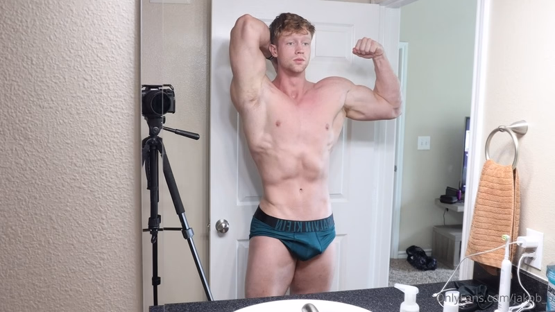 onlytwinks thumbnail for Showing off my muscles while in my underwear – Jakob Bergen (jakob_b)