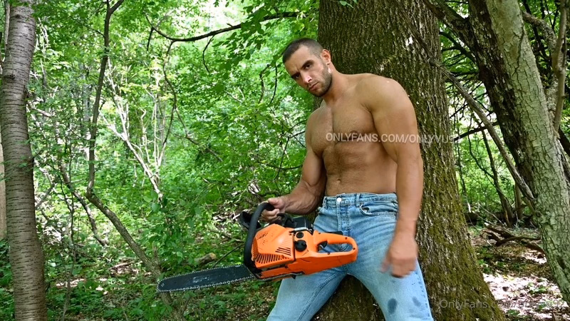 onlytwinks thumbnail for Jerking off in the forest – Nenad Vu (onlyvu92)