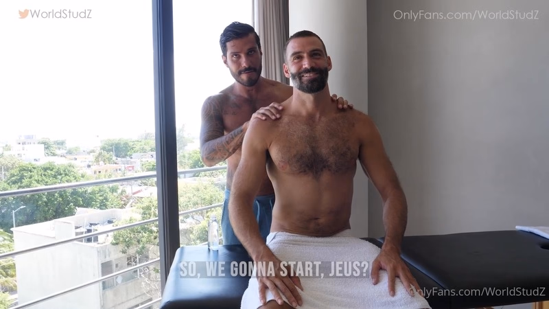 onlytwinks thumbnail for Jesus Arnedo (jesusmalo) gives Exequiel Rodriguez Balut (exexe) a massage and handjob