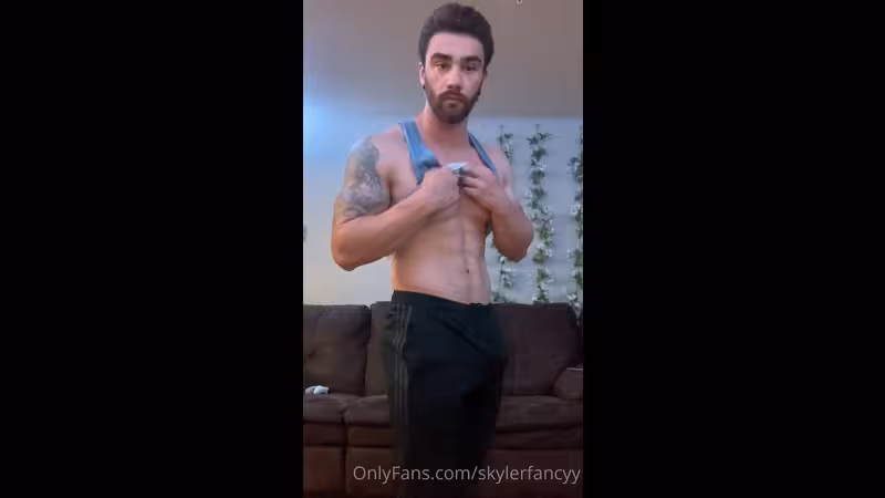 onlytwinks thumbnail for Jerking off and cumming over myself – Skyler Fancy (shredtacular)