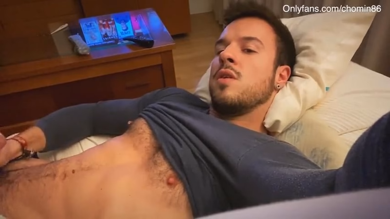 onlytwinks thumbnail for Quick solo jerk off Chomin86