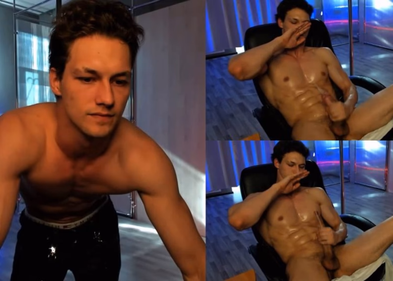 onlytwinks thumbnail for Hot gamer @dirty jerks off