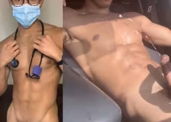 onlytwinks thumbnail for heycumere – Quick solo jerk off in my car and cumming hands free