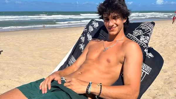 onlytwinks thumbnail for Influencer Matheus Theodoro shows off his cock