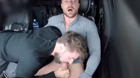 onlytwinks thumbnail for TexasGymJock blows Curved King in the car