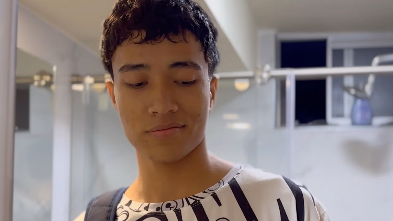 onlytwinks thumbnail for Angel of Bogota – File 8 – Cold Food means a hot fuck with my colombian delivery twink